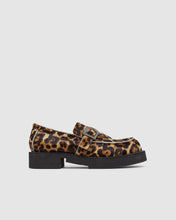 Load image into Gallery viewer, GCDS x Clarks Leopard loafers: Unisex Loafers Leopard | GCDS
