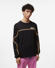 Load image into Gallery viewer, Waved Logo Long Sleeves T-Shirt | Men T-shirts Black | GCDS Spring/Summer 2023
